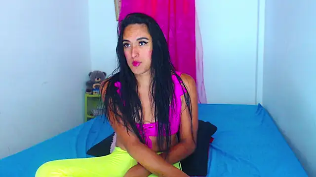 Snapshot of misss_estrella chatting on 02-13-26, 02:57 misss estrella online show from 02-13-26, 02:57