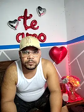 Snapshot of Evert_hairyboy chatting on 02-07-26, 08:34 Evert hairyboy online show from 02-07-26, 08:34