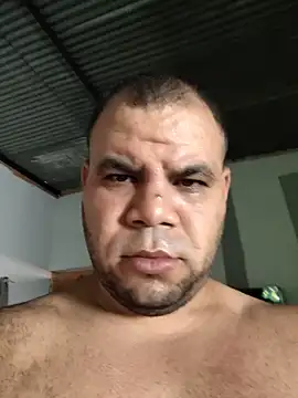 Snapshot of Evert_hairyboy chatting on 05-30-26, 08:17 Evert hairyboy online show from 05-30-26, 08:17