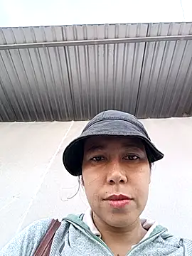 2HotAsain4u online show from 12-16-25, 01:43