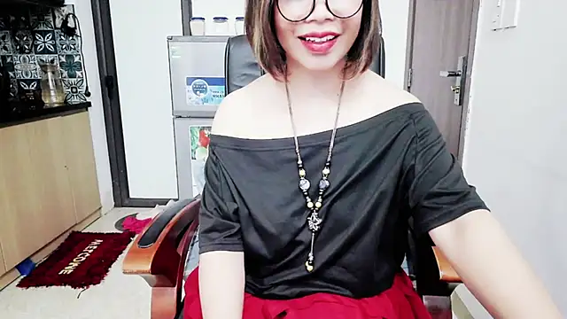 Miu-Le online show from 10-27-25, 11:31