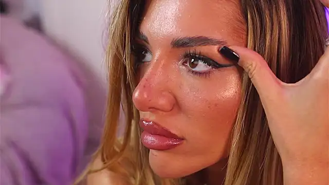 ClaraHazel online show from 11-14-25, 05:06