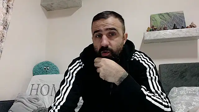 Snapshot of ivat80 chatting on 12-22-24, 06:17 ivat80 online show from 12-22-24, 06:17