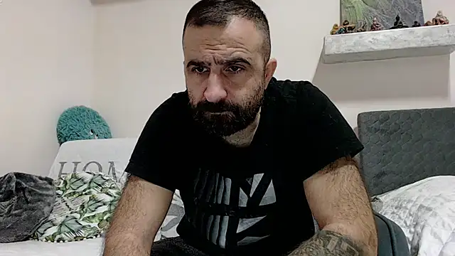 Snapshot of ivat80 chatting on 12-26-24, 07:03 ivat80 online show from 12-26-24, 07:03