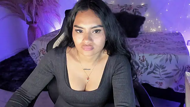 Riana Kean online show from 04-23-26, 02:57