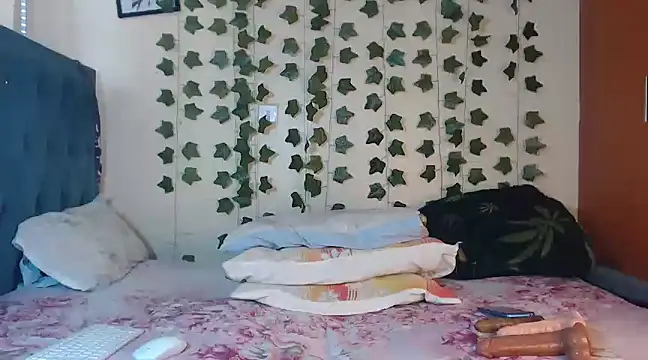 Snapshot of libra_goddess chatting on 03-21-25, 08:39 libra goddess online show from 03-21-25, 08:39