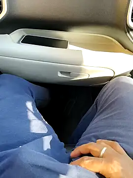 Snapshot of Cum_on_your_tityyy chatting on 01-25-25, 09:47 Cum on your tityyy online show from 01-25-25, 09:47