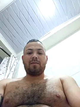 Snapshot of andres--z chatting on 03-20-26, 05:12 andres--z online show from 03-20-26, 05:12