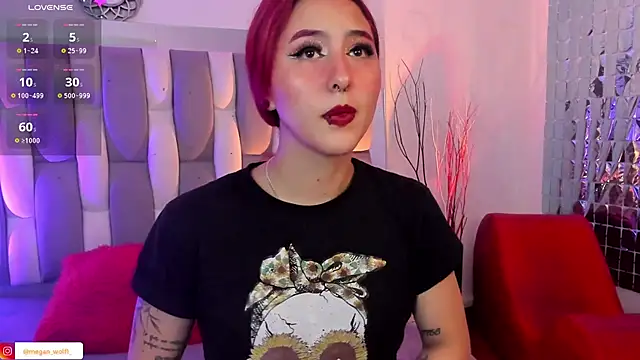 Snapshot of Megan_wolf1_ chatting on 01-31-25, 04:25 Megan wolf1  online show from 01-31-25, 04:25