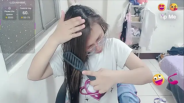 aFanny online show from 04-03-26, 03:54