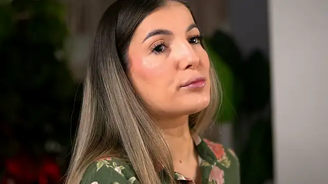 KellyMathews online show from 04-25-26, 02:14