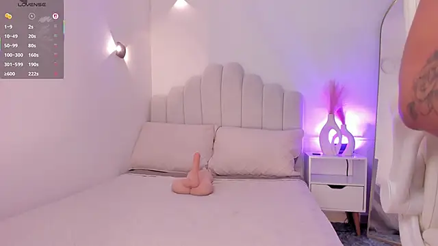 AmberLewis  online show from 04-24-26, 04:31