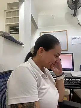 Snapshot of nurse_desi_sexlove chatting on 01-18-25, 08:40 nurse desi sexlove online show from 01-18-25, 08:40