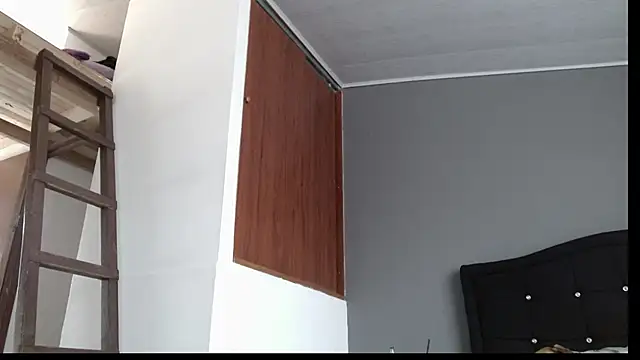 Emilia 1995 online show from 01-27-25, 08:07