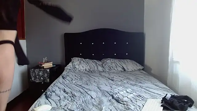 Emilia 1995 online show from 10-02-25, 12:34