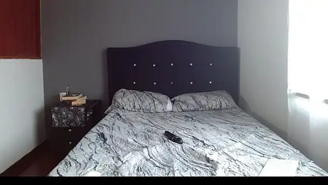 Emilia 1995 online show from 12-19-25, 08:05