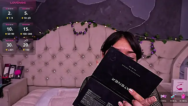 AmberGreyy  online show from 04-03-26, 05:33