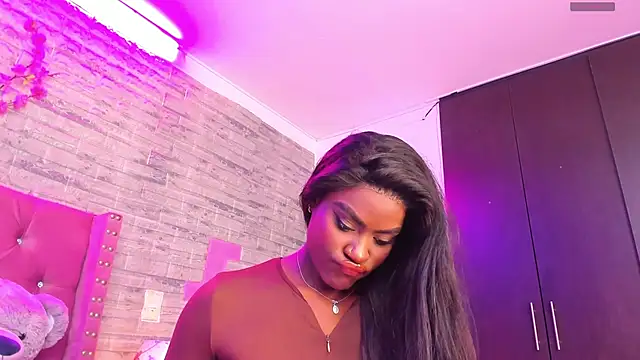 Snapshot of IsabellaBromsS chatting on 02-08-25, 07:49 IsabellaBromsS online show from 02-08-25, 07:49