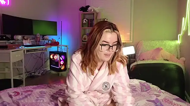 Snapshot of rodeobrii chatting on 01-09-25, 02:43 rodeobrii online show from 01-09-25, 02:43