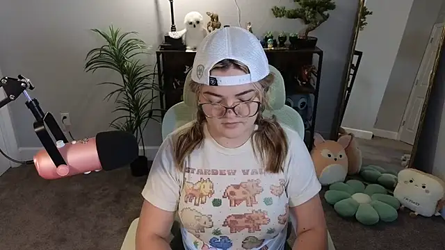 Snapshot of rodeobrii chatting on 11-27-25, 04:03 rodeobrii online show from 11-27-25, 04:03