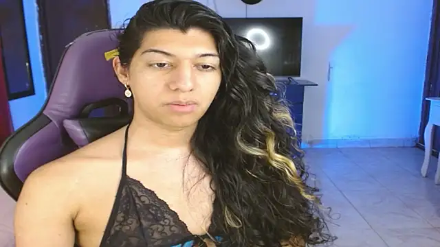 engielphoenis14 online show from 02-05-26, 12:04