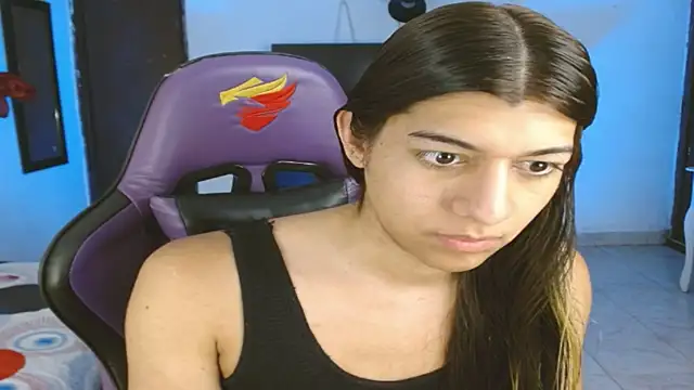 engielphoenis14 online show from 04-08-26, 10:54