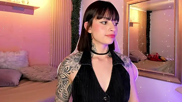 Snapshot of _Victoria____ chatting on 12-16-25, 08:25 Victoria online show from 12-16-25, 08:25