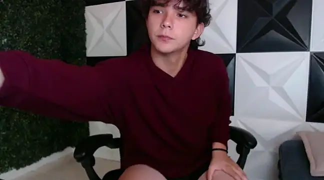 Dani cumboy online show from 12-28-24, 11:16