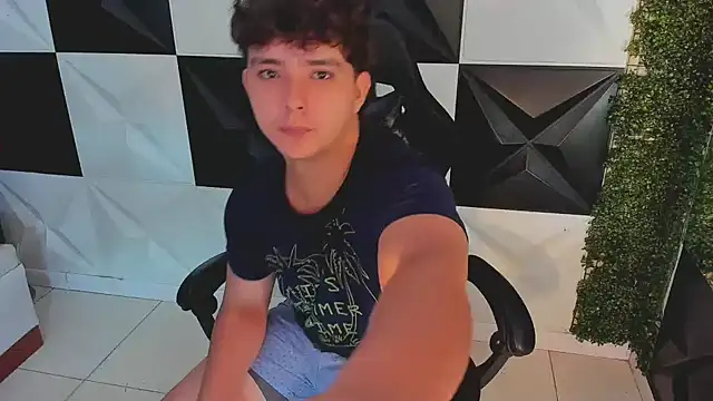 Dani cumboy online show from 10-06-25, 02:03