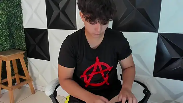 Dani cumboy online show from 11-09-25, 01:20