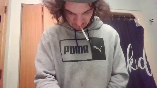 Snapshot of Lilsmokeshow017 chatting on 03-23-25, 08:26 Lilsmokeshow017 online show from 03-23-25, 08:26