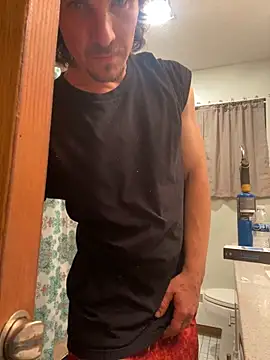 Snapshot of Lilsmokeshow017 chatting on 09-14-25, 08:35 Lilsmokeshow017 online show from 09-14-25, 08:35