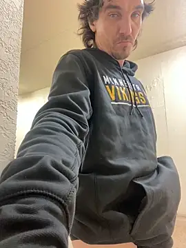 Snapshot of Lilsmokeshow017 chatting on 09-22-25, 07:32 Lilsmokeshow017 online show from 09-22-25, 07:32