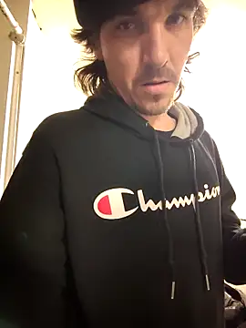 Snapshot of Lilsmokeshow017 chatting on 10-28-25, 06:43 Lilsmokeshow017 online show from 10-28-25, 06:43