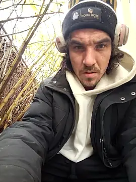 Snapshot of Lilsmokeshow017 chatting on 11-04-25, 04:39 Lilsmokeshow017 online show from 11-04-25, 04:39