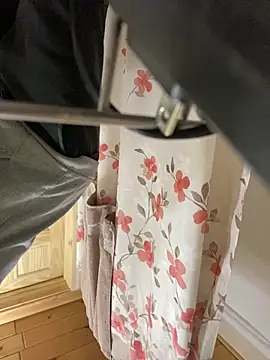 Snapshot of Lilsmokeshow017 chatting on 12-01-25, 08:47 Lilsmokeshow017 online show from 12-01-25, 08:47