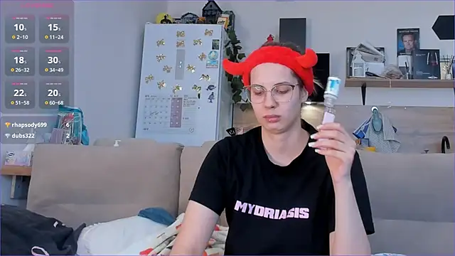 Girl alone home online show from 04-25-26, 04:04