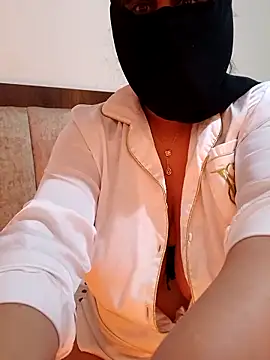 Saakoora online show from 04-18-26, 05:44