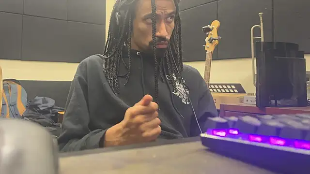 hotcamboy420 online show from 11-16-25, 05:57