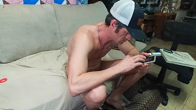 mowingman26 online show from 02-11-25, 05:47