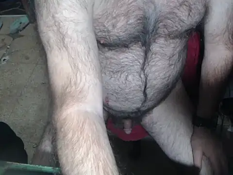 Snapshot of sohorneydad13 chatting on 12-22-25, 05:15 sohorneydad13 online show from 12-22-25, 05:15