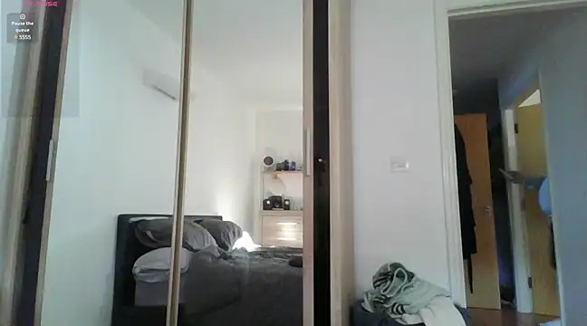 Snapshot of Nizzlivecam chatting on 01-02-25, 02:02 Nizzlivecam online show from 01-02-25, 02:02