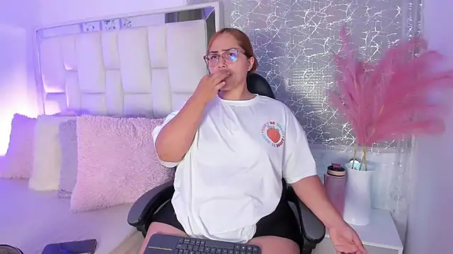 LeahxBarker online show from 06-30-26, 03:40
