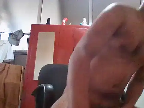 Snapshot of RoccoSL2003 chatting on 11-01-25, 03:19 RoccoSL2003 online show from 11-01-25, 03:19