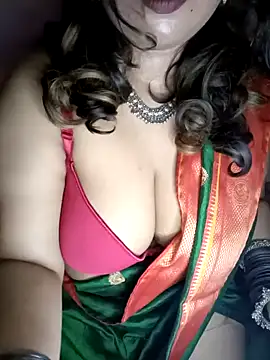 Snapshot of Leo_shreya_888 chatting on 12-03-24, 03:33 Leo shreya 888 online show from 12-03-24, 03:33