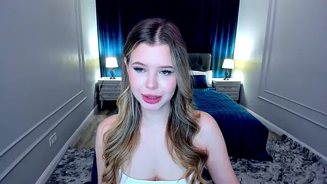 Snapshot of FollowLovee chatting on 09-12-25, 08:20 FollowLovee online show from 09-12-25, 08:20