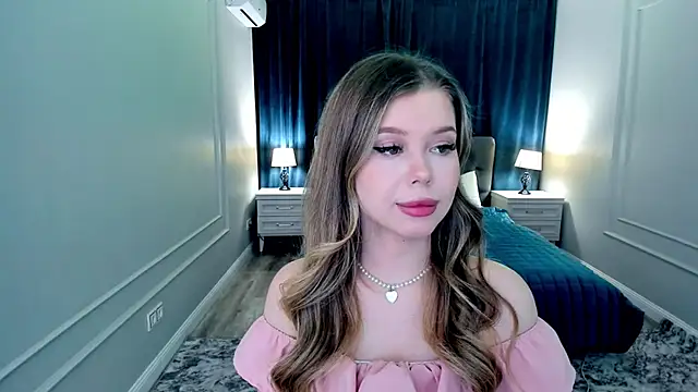 Snapshot of FollowLovee chatting on 10-05-25, 07:56 FollowLovee online show from 10-05-25, 07:56