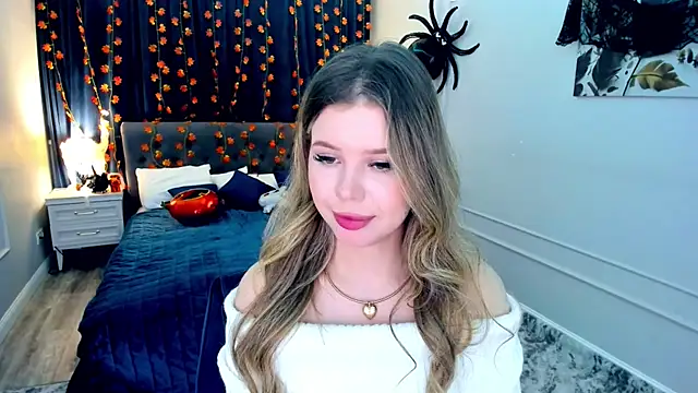 Snapshot of FollowLovee chatting on 10-13-25, 07:47 FollowLovee online show from 10-13-25, 07:47