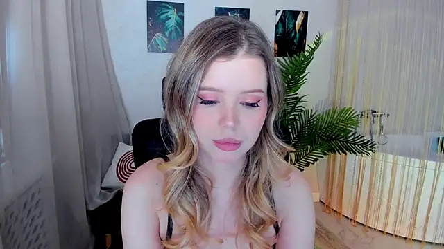 FollowLovee online show from 04-11-26, 04:28