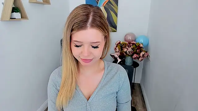 FollowLovee online show from 05-28-26, 04:21